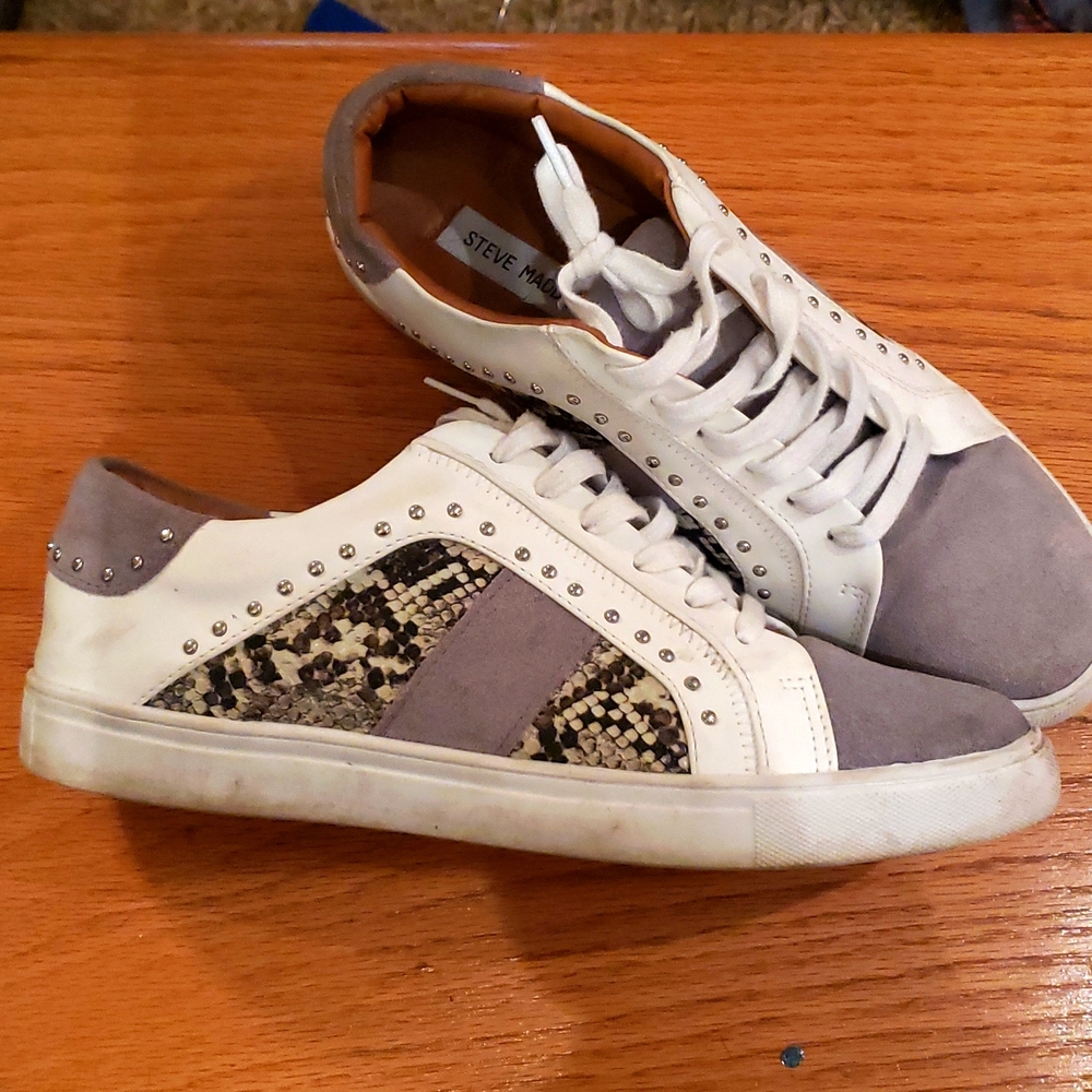 Steve Madden Sneakers